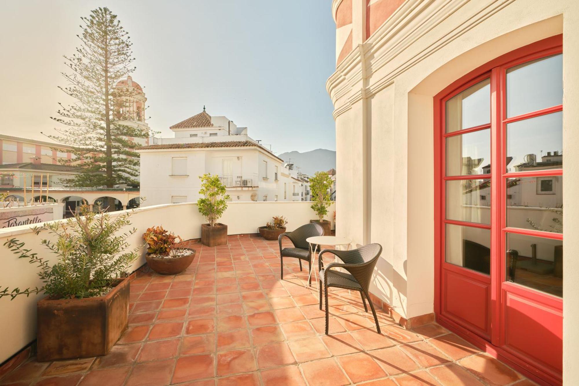 Hotel El Pilar Andalucia 에스테포나 외부 사진