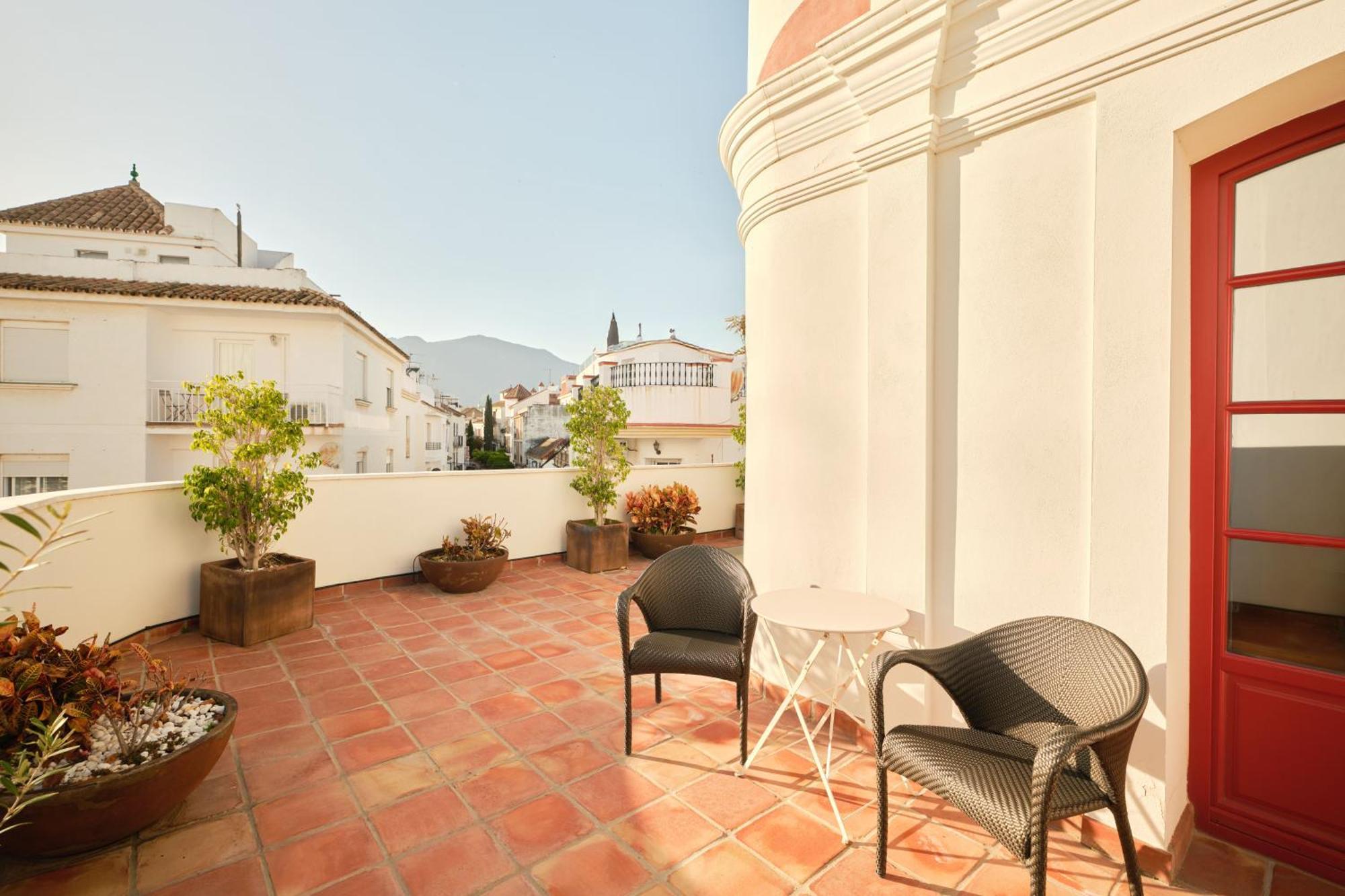 Hotel El Pilar Andalucia 에스테포나 외부 사진